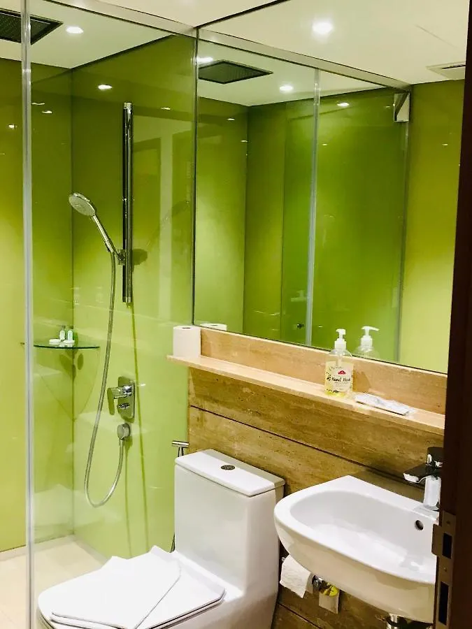 Queens Service Suites At Sky Suites Klcc Kuala Lumpur Malaysia