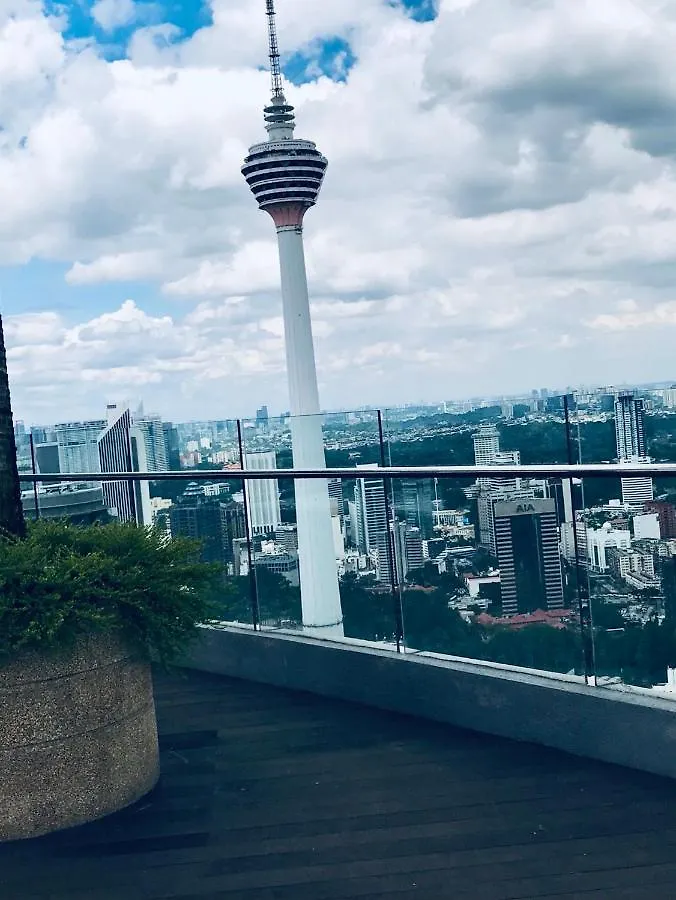 Queens Service Suites At Sky Suites Klcc Kuala Lumpur
