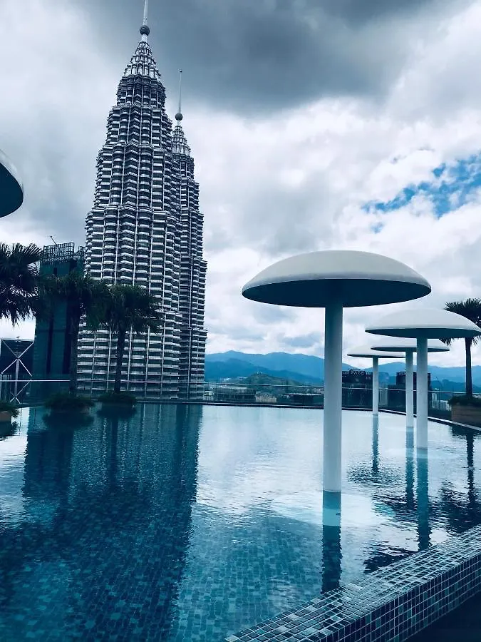 Queens Service Suites At Sky Suites Klcc Kuala Lumpur