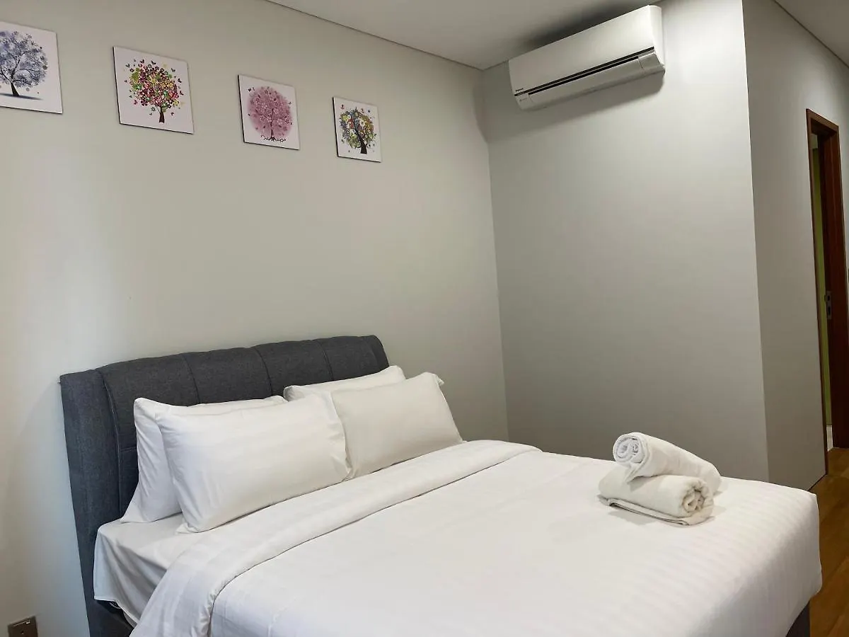 Queens Service Suites At Sky Suites Klcc Kuala Lumpur Malaysia
