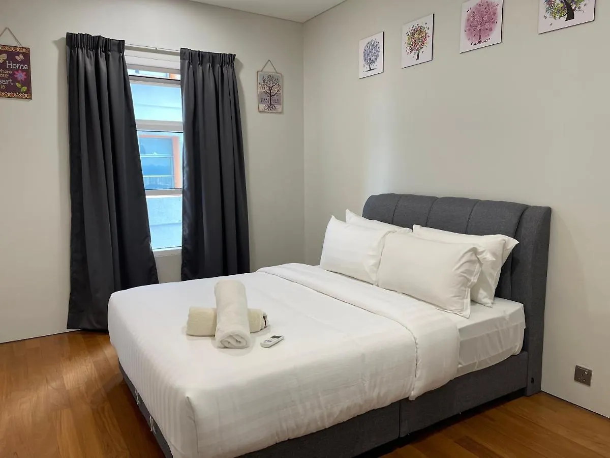 Queens Service Suites At Sky Suites Klcc Kuala Lumpur 0*,