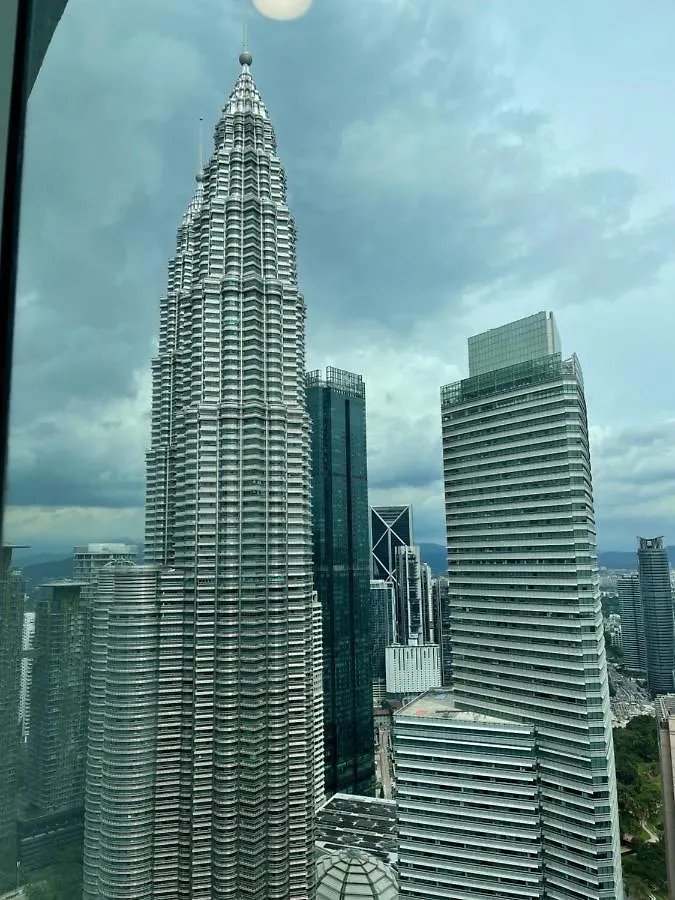 Queens Service Suites At Sky Suites Klcc Kuala Lumpur 0*,  Malaysia