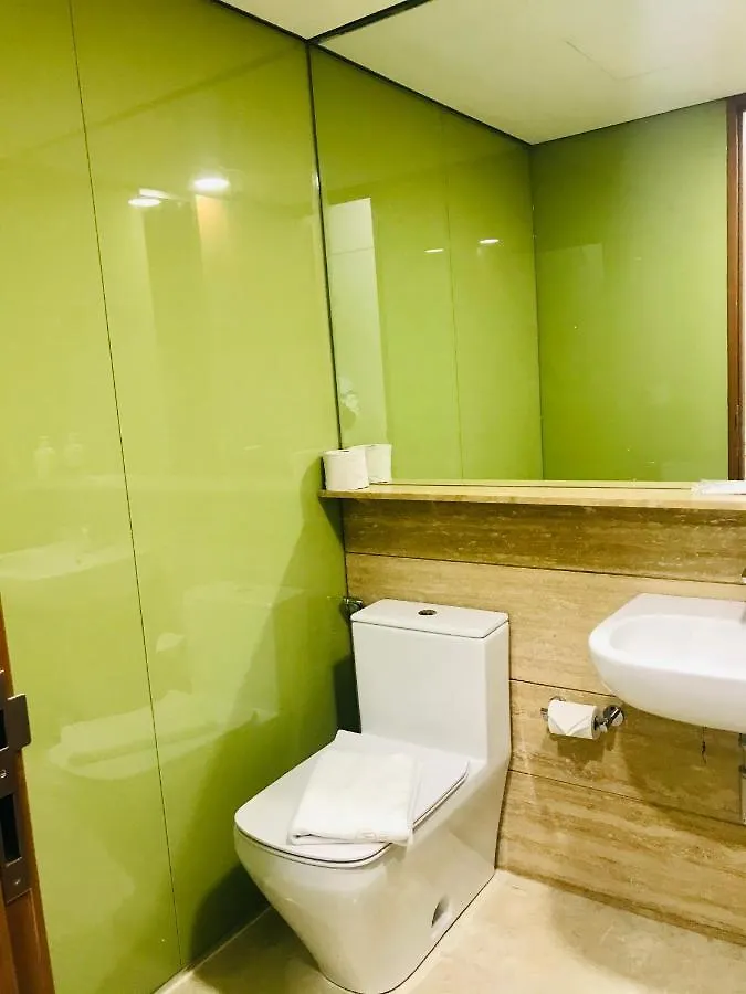 Queens Service Suites At Sky Suites Klcc Kuala Lumpur Apartment